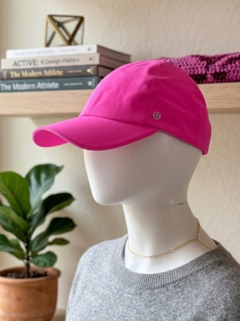 🍋 Lululemon Bright Pink Performance Hat - NWOT